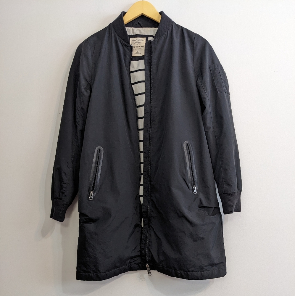 Giordano Long Lightweight Jacket with Striped Lining | Medium | Black | GUC